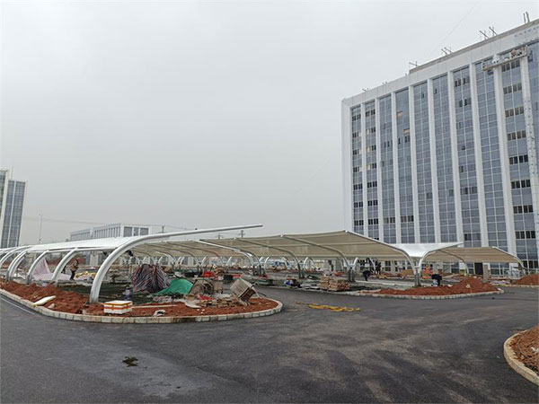 湖北鄂州花湖機場車棚